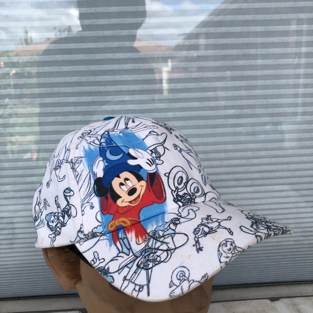 Mickey Mouse Graphic Youth’s Baseball hats Size One